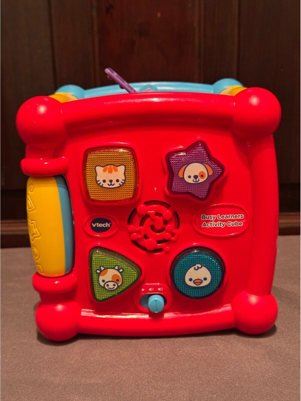 VTech Busy Learners Activity Cube Educational Toy -- Tested